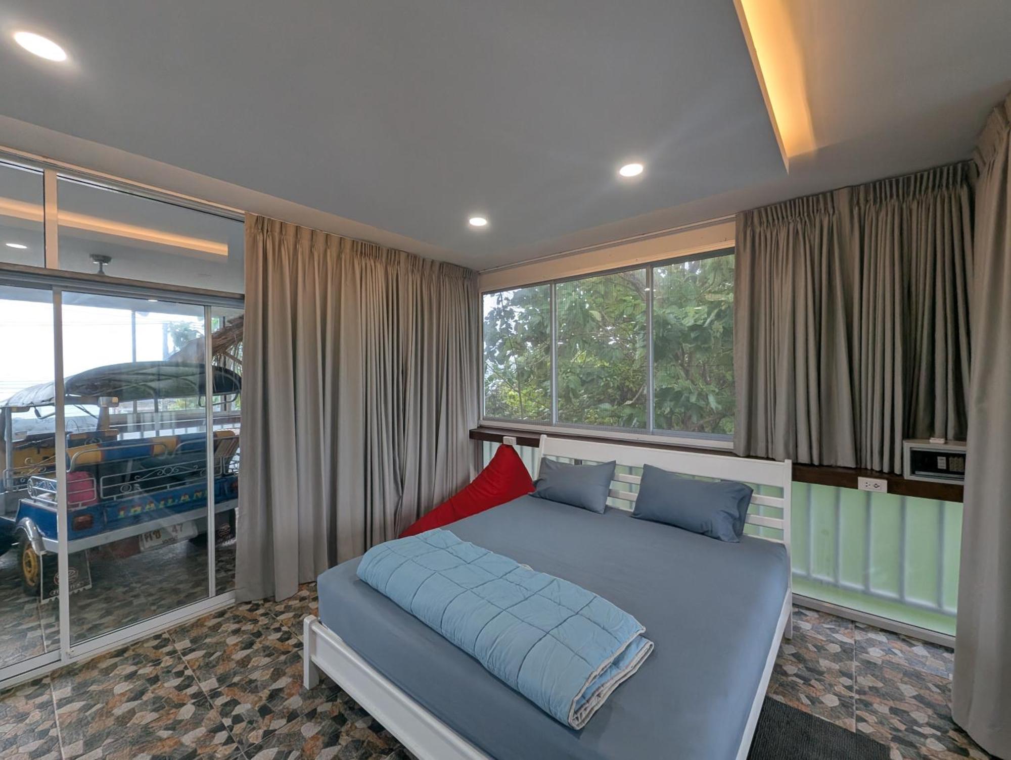 Koh Tan Cuisine High View Villa Taling Ngam  Exterior photo